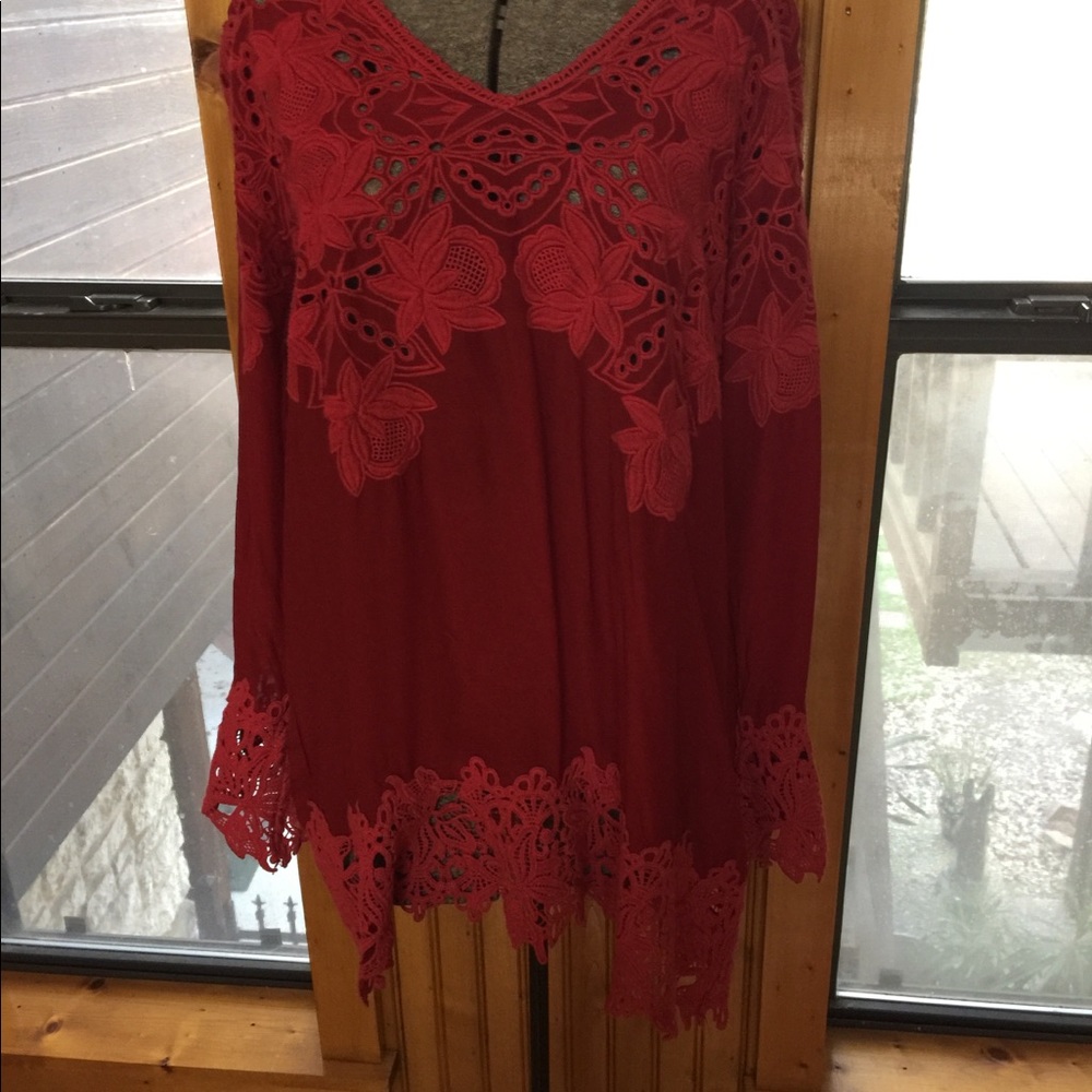 Johnny Was - Ladies top eyelet candy apple red